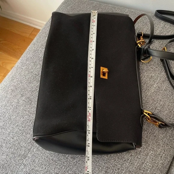 Ladies faux suede handbag - Picture 10 of 13